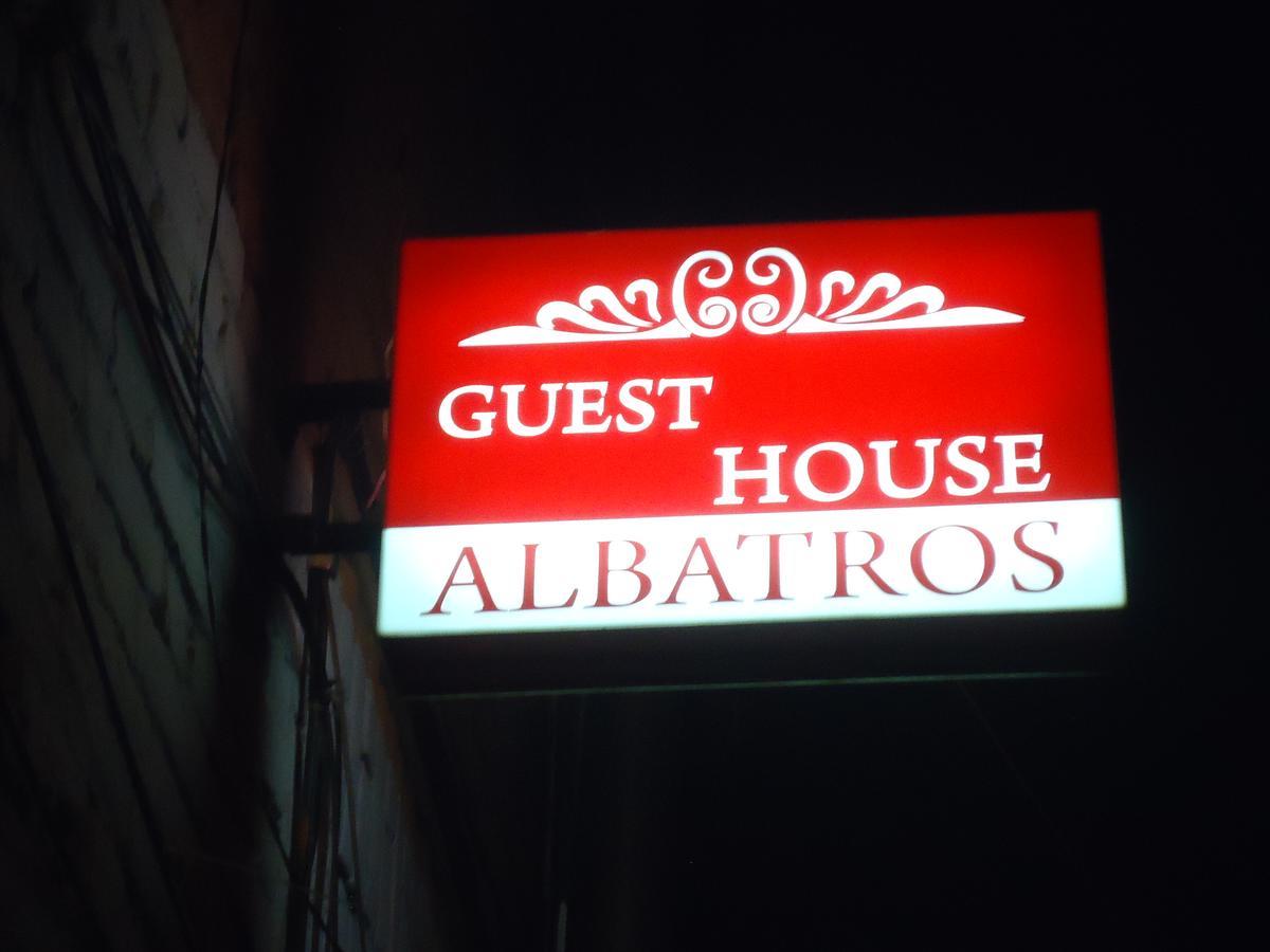 Bed and Breakfast Albatros Tiflis Exterior foto